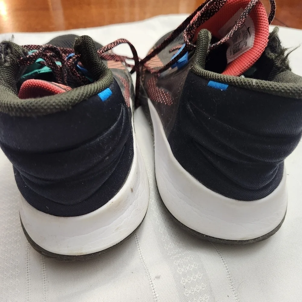 Nike kyrie flytrap V size men's 11.5